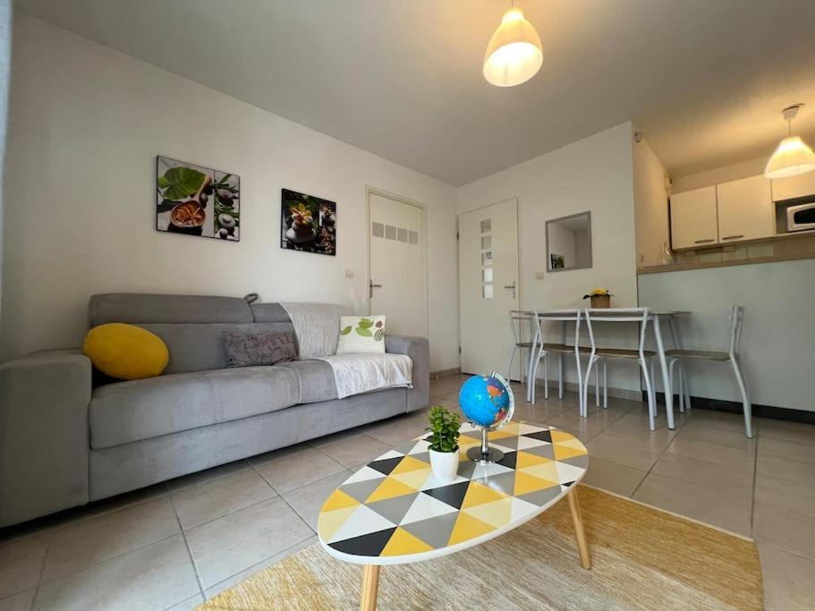T2 Calme Et Paisible Parking Apartment Carcassone Exterior photo