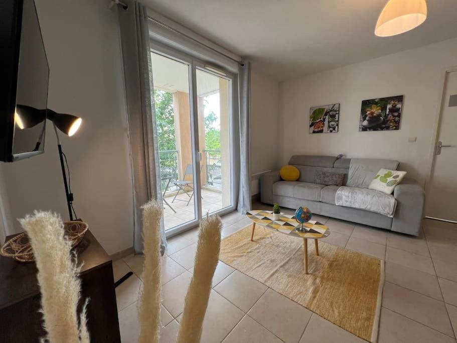 T2 Calme Et Paisible Parking Apartment Carcassone Exterior photo